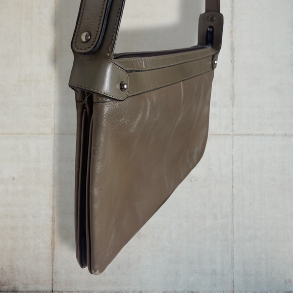 Vintage John Romaine Taupe Leather Shoulder Bag - Picture 10 of 15